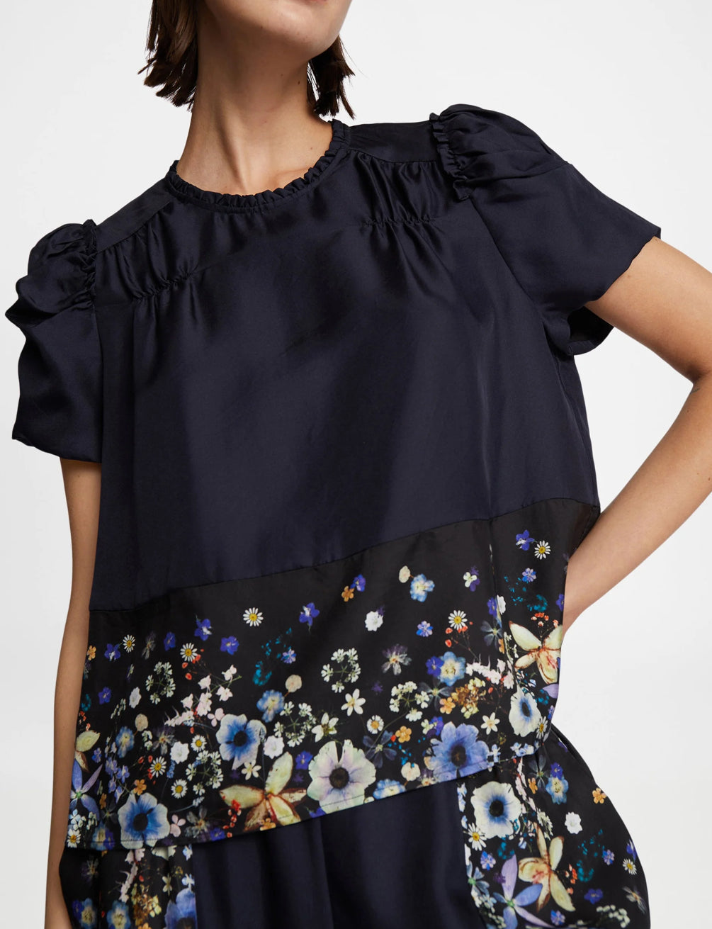 Munthe Fahsai Blouse - Black