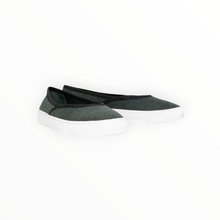 FUCHSIA Crossover Flats - Gray