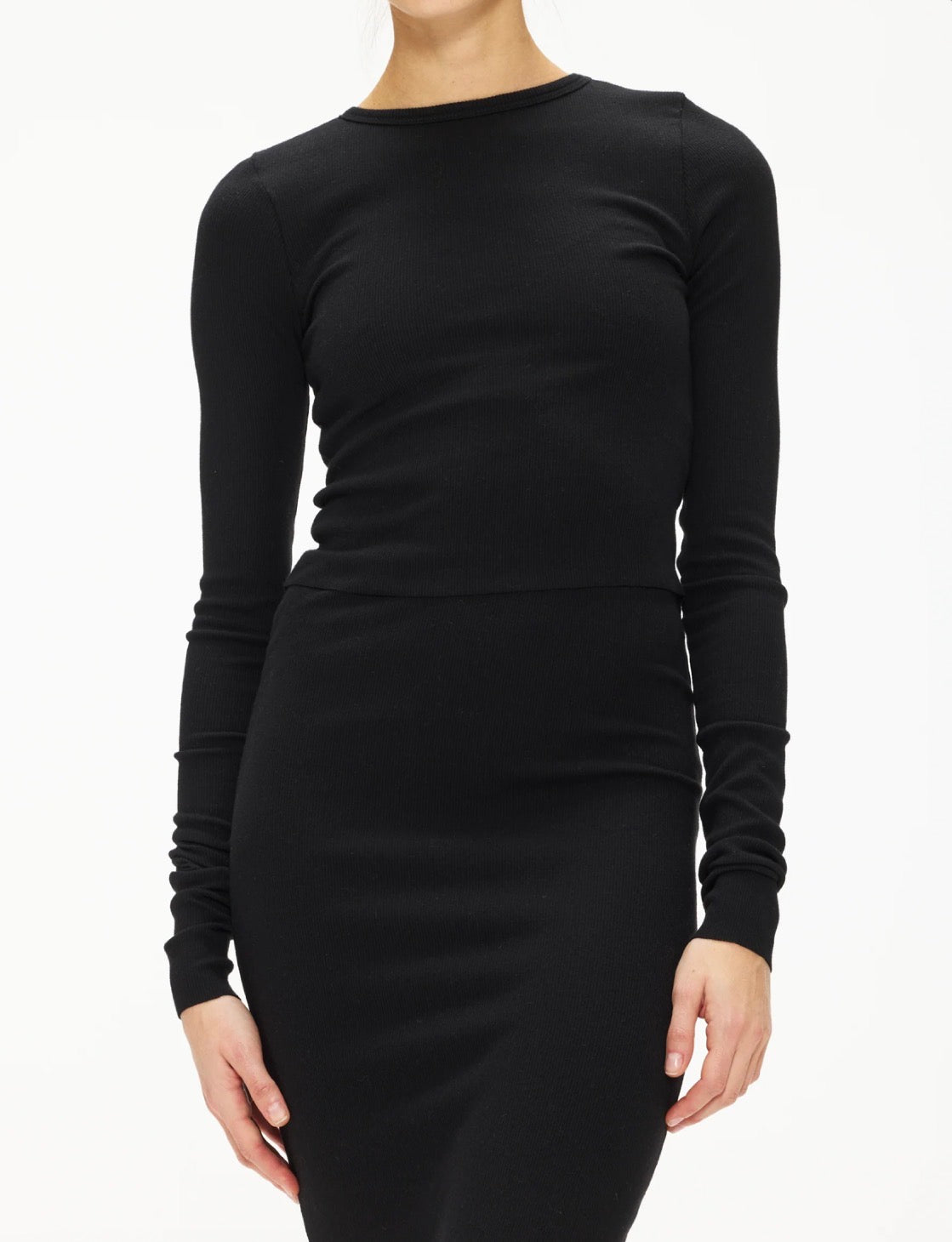 ÉTERNE Cropped Long Sleeve Fitted Top - Black