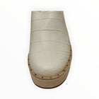 Frēda Salvador Suvi Clog - Beige Embossed Croc