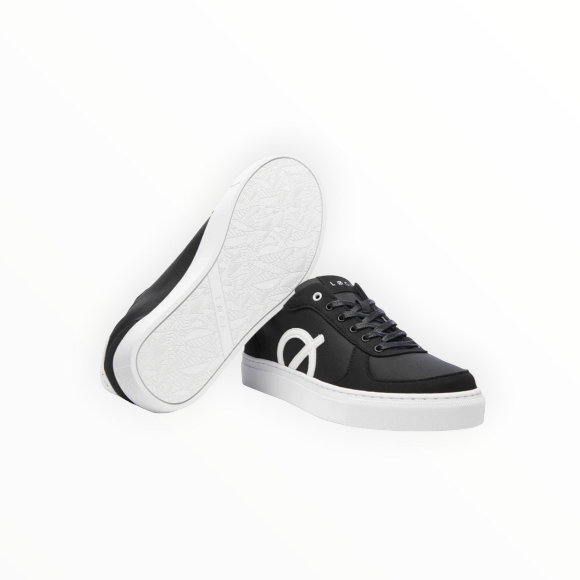 LØCI Classic Sneaker - Black/White