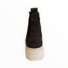 Gabor Chunky Chelsea Boots