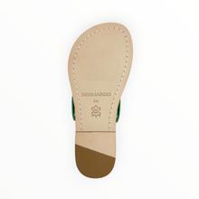 BERNARDO New Moon Toe Ring Sandal - Kelly Green Antique Calf
