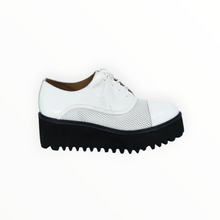 ALL BLACK Amazing Ox 2 Platform - White