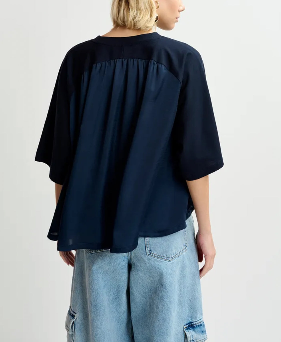 Essentiel Antwerp T-Shirt W/Satin Back Panel - Navy Blue