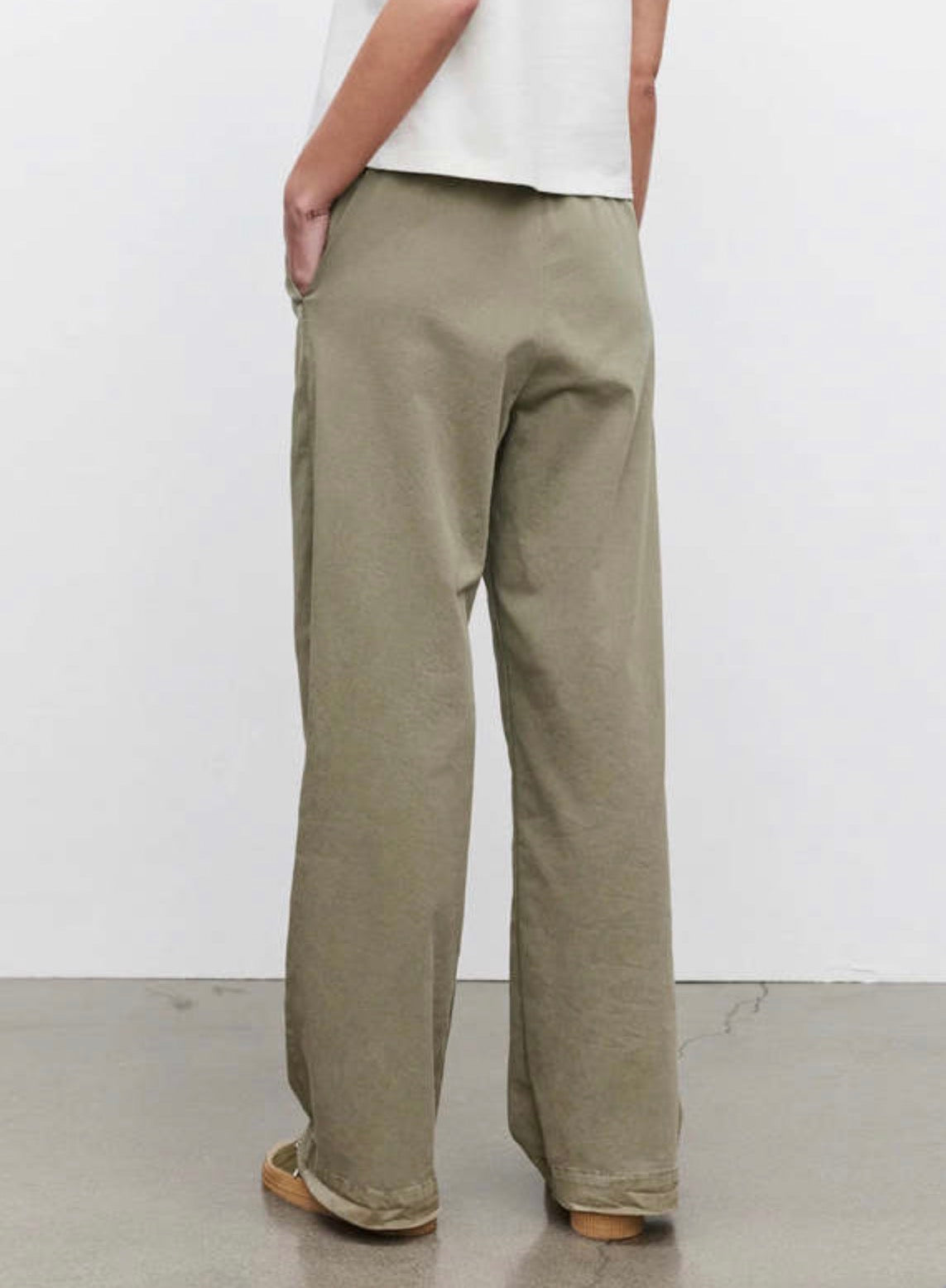 Velvet by Graham & Spencer Naya Pant - Axe