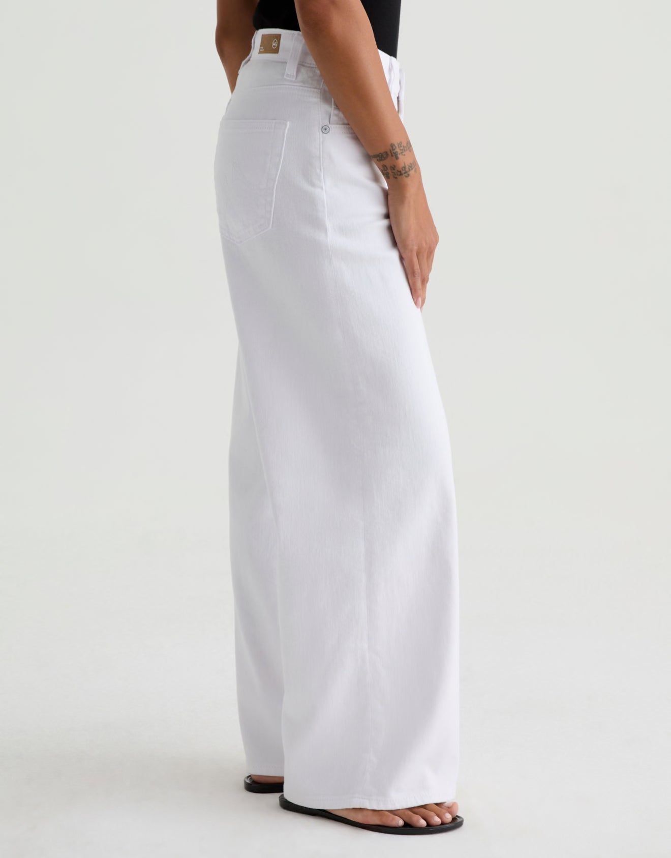 AG Jeans Saige Wide Leg Crop - Gallery White
