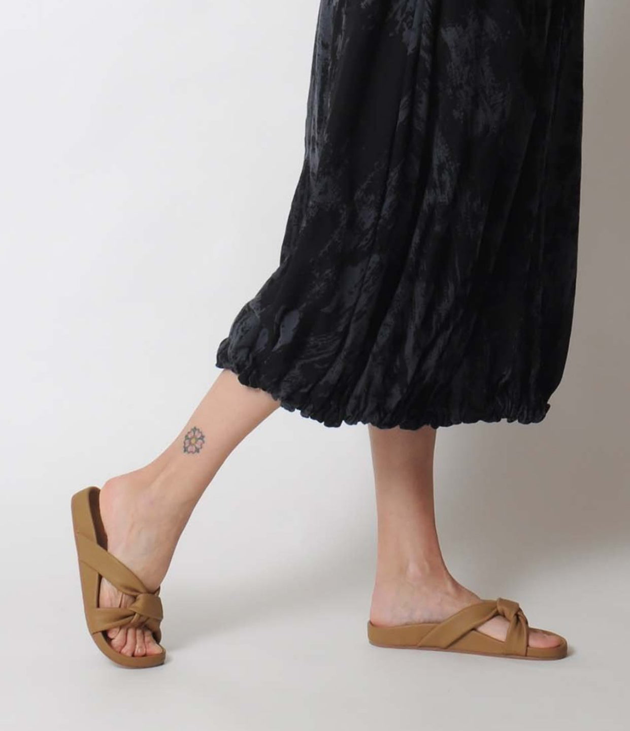 Huma Blanco Cassie Sandals - Latte