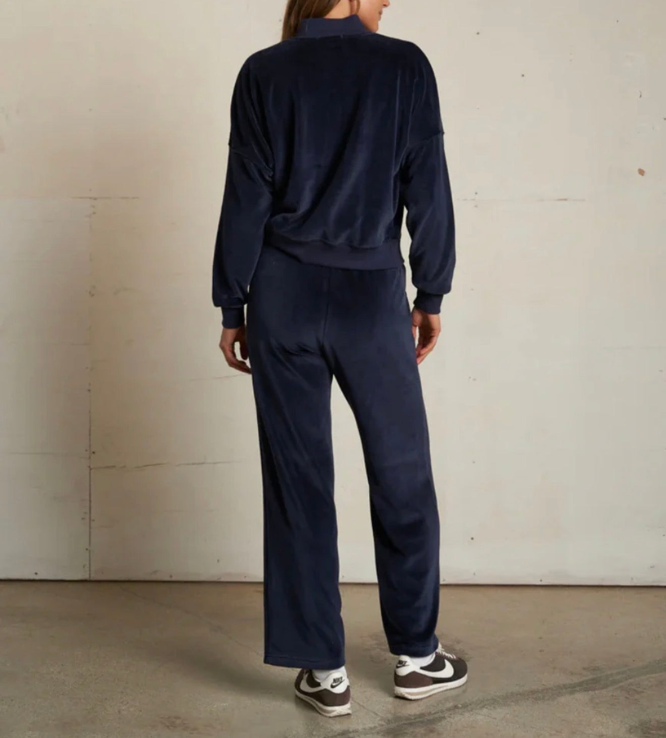 perfectwhitetee Alex Velour Pull On Sweatpant - Navy