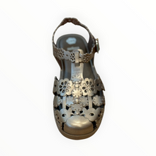Melissa + Viktor And Rolf Possession Lace Jelly Shoe - Gold