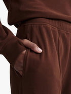 Varley Brushed Rib Slim Cuff Pant 25" - Dark Walnut