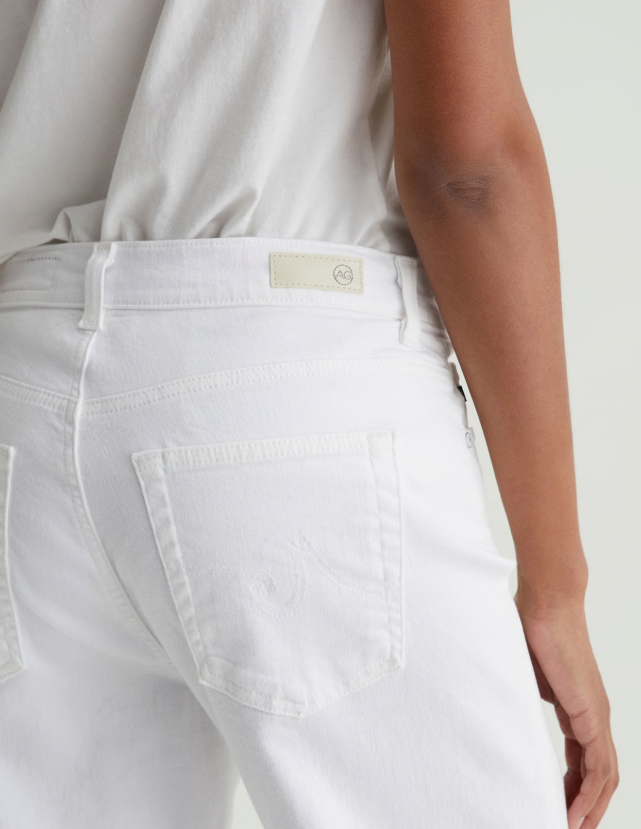 AG Jeans Brinley Mid-Rise Straight - Gallery White