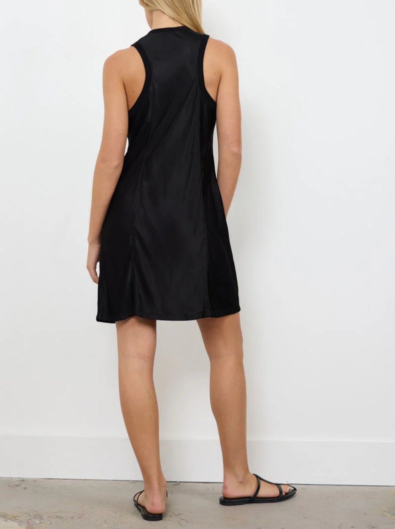 LAmade Madyson Silky Woven V Neck Dress - Black