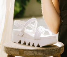 bussola Capri Strappy Sandals (Bianco)