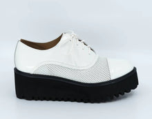 All Black Amazing Ox 2 Platform - White