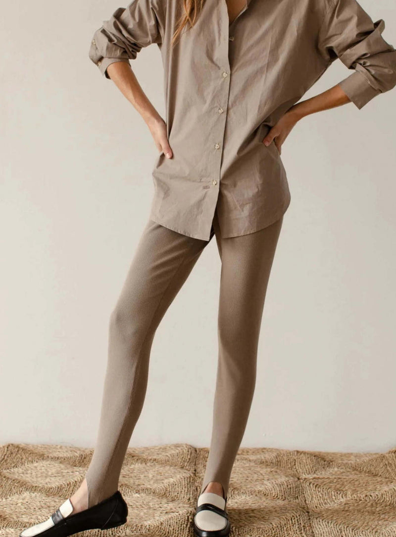 DONNI. Rib Stirrup Legging - Mushroom