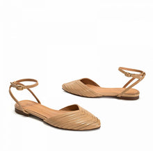 Anonymous Copenhagen Givia 10 Shiny Lamb Flat Sandal - Stone