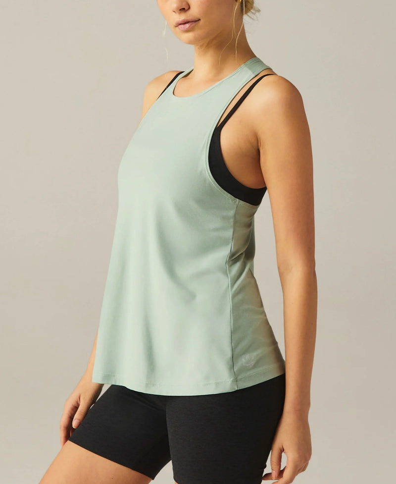 Beyond Yoga Featherweight Captivate Cutout Tank - Minty Slate Heather