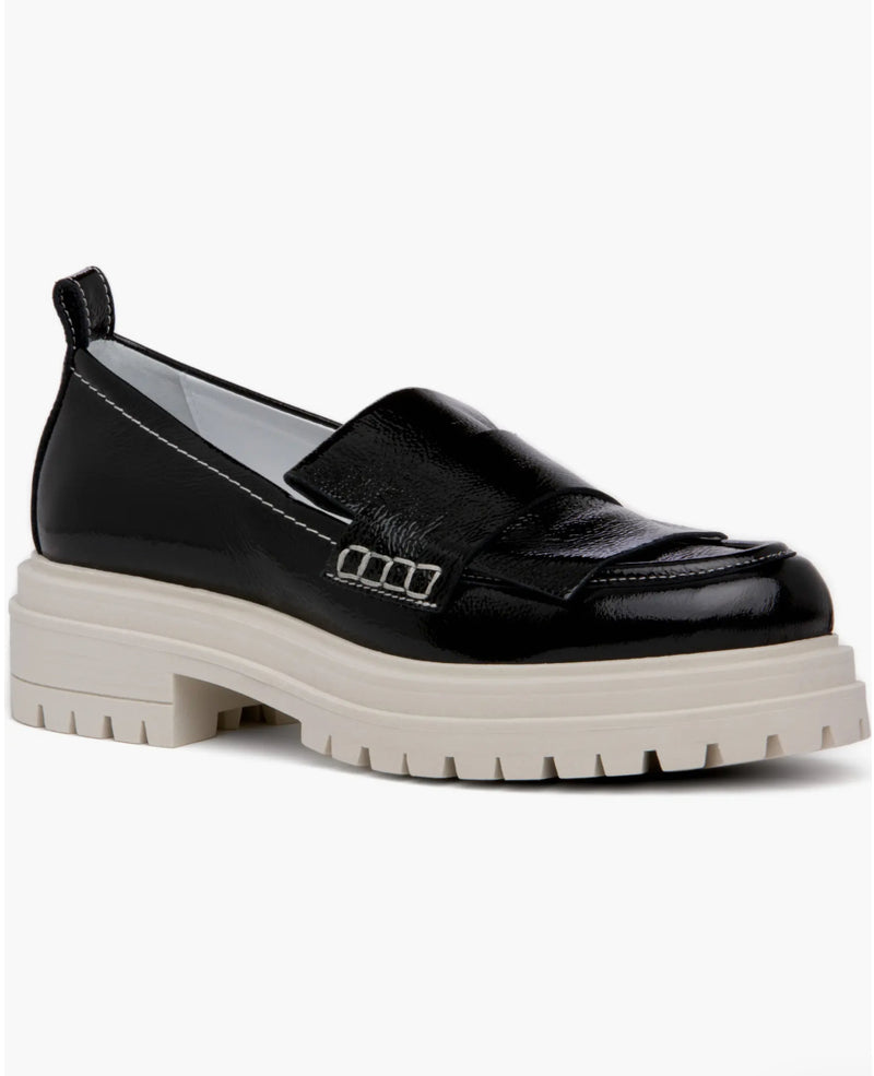 Beautiisoles Frederica Loafer - Black Patent Leather