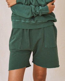 The Great. The Patch Pocket Sweat Short - Palm Leaf