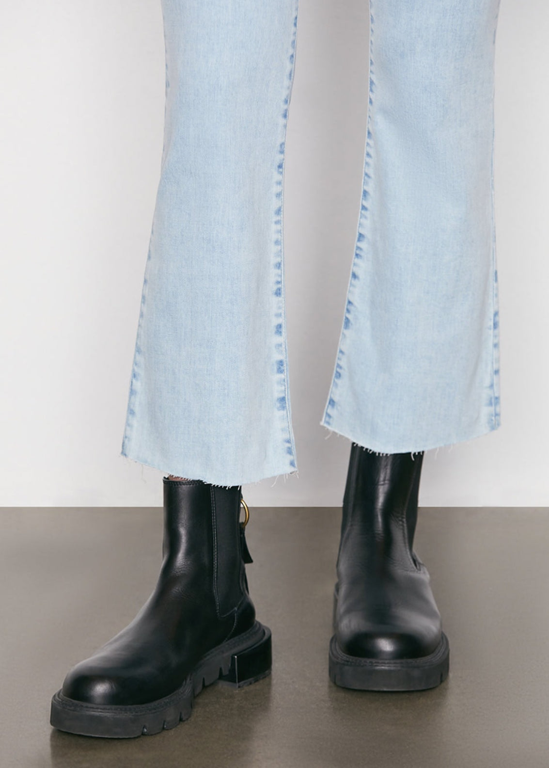 Frame Le Crop Mini Boot - Atwood