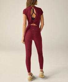 Beyond Yoga Featherweight Let Go Twist Back - Bordeux Heather