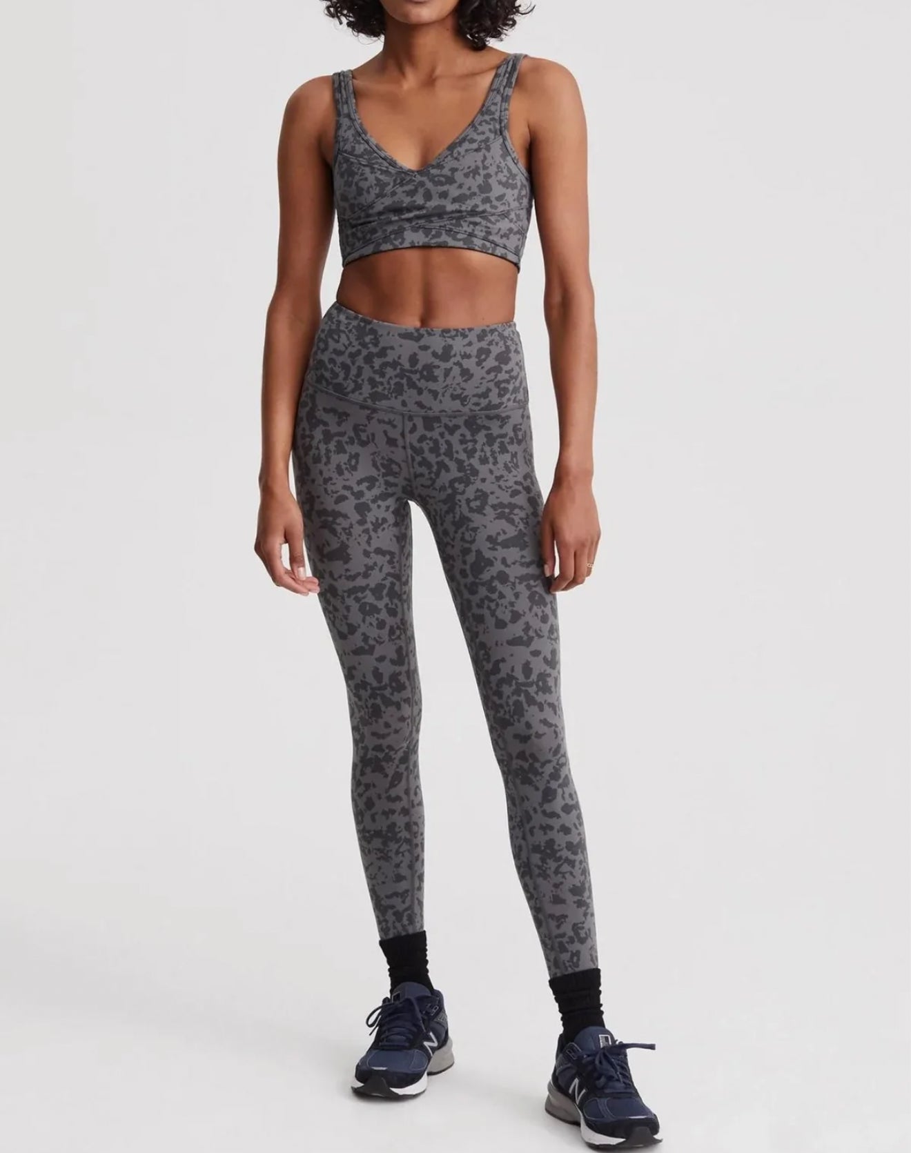 Varley Let’s Move Kellam Bra - Blackened Distorted Animal