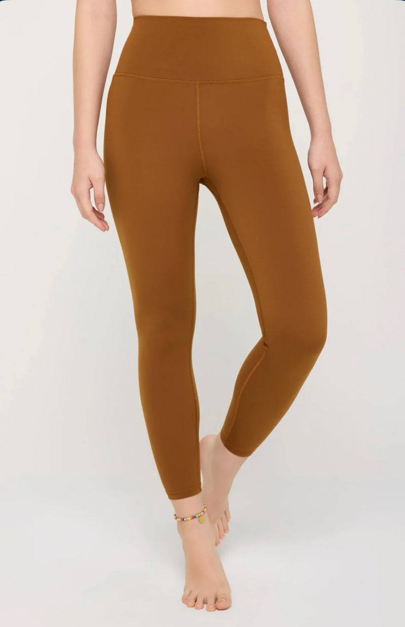 Spiritual Gangster Ada HW 7/8 Legging - Dune