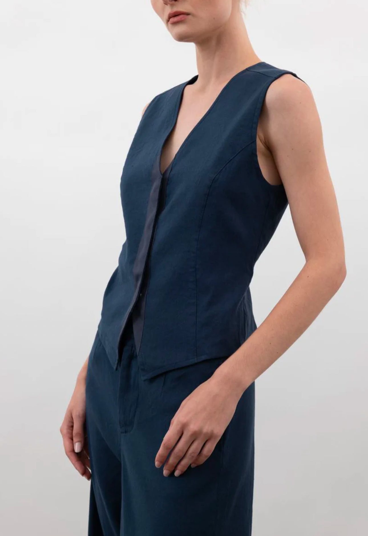 Elaine Kim Willoh Stretch Linen Vest - Indigo