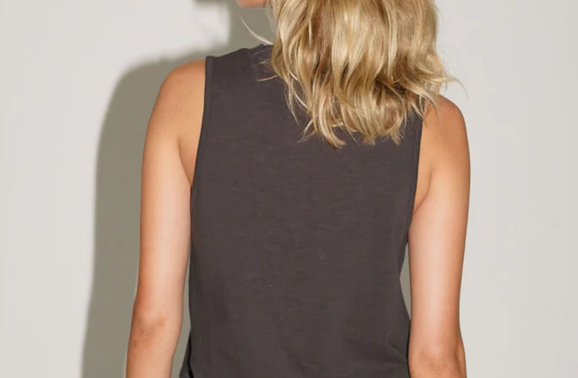 LNA Curved Tank - Pirate Black