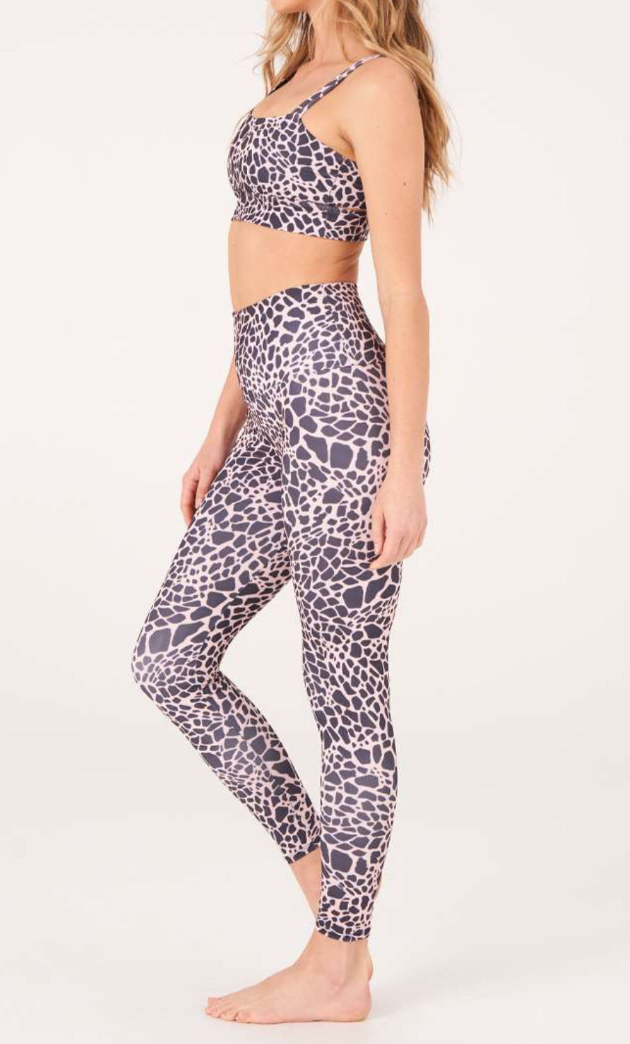 Onzie High Rise Legging - Rose Giraffe