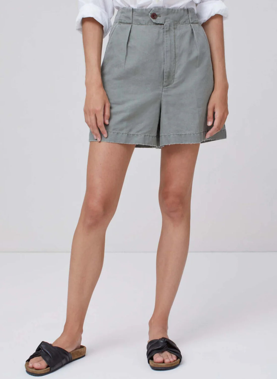 Closed Shape Shorts - Basil