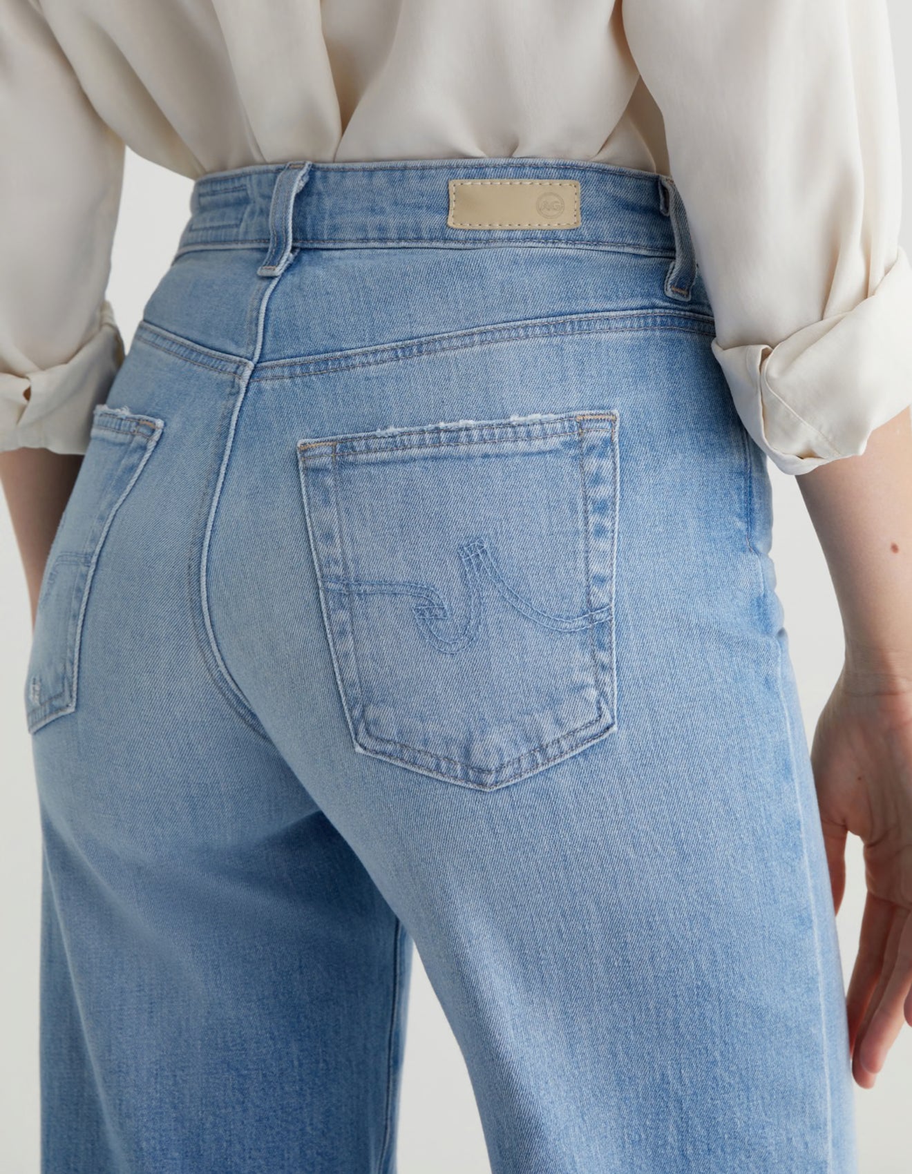 AG Jeans Saige Wide Leg Crop - Dana Point