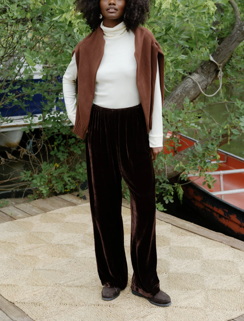 DONNI. The Baby Rib Turtleneck - Powder