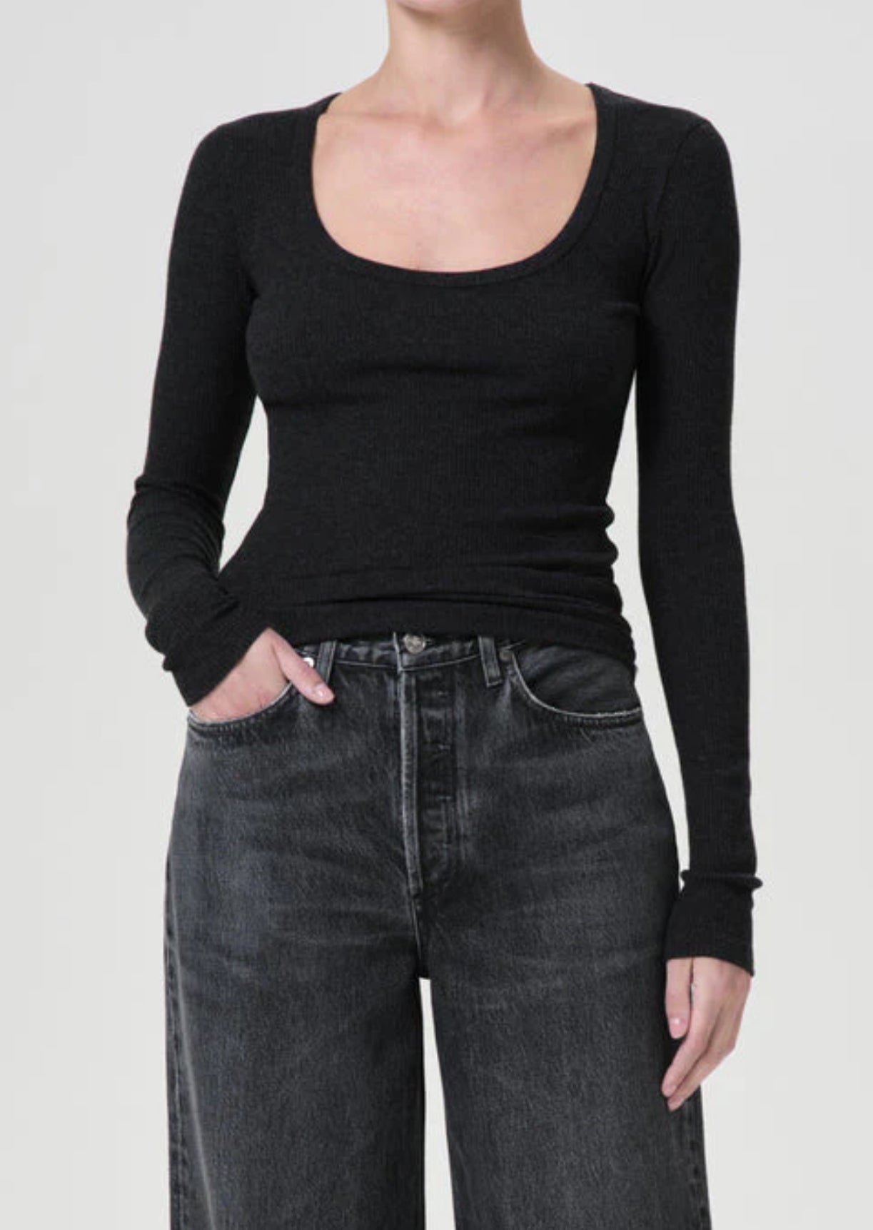 AGOLDE Corey Scoop Neck Tee - Katniss