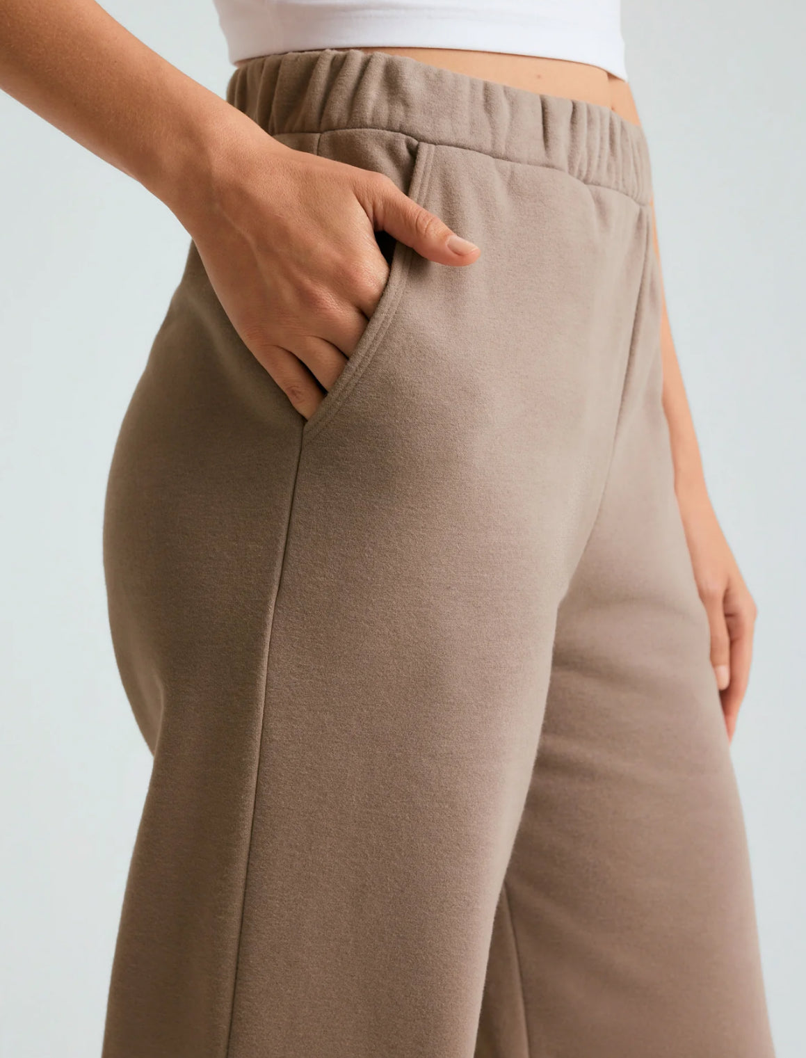 Beyond Yoga Open Ended Mid Rise Pant - Desert Sand