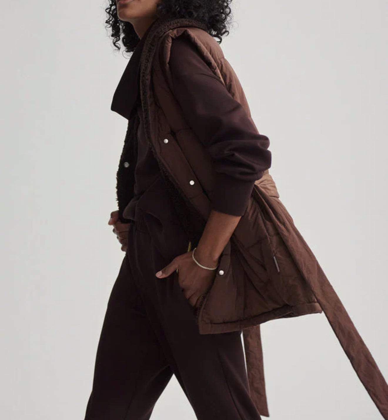 Varley Lanville Reversible Gilet - Chestnut/Coffee Bean