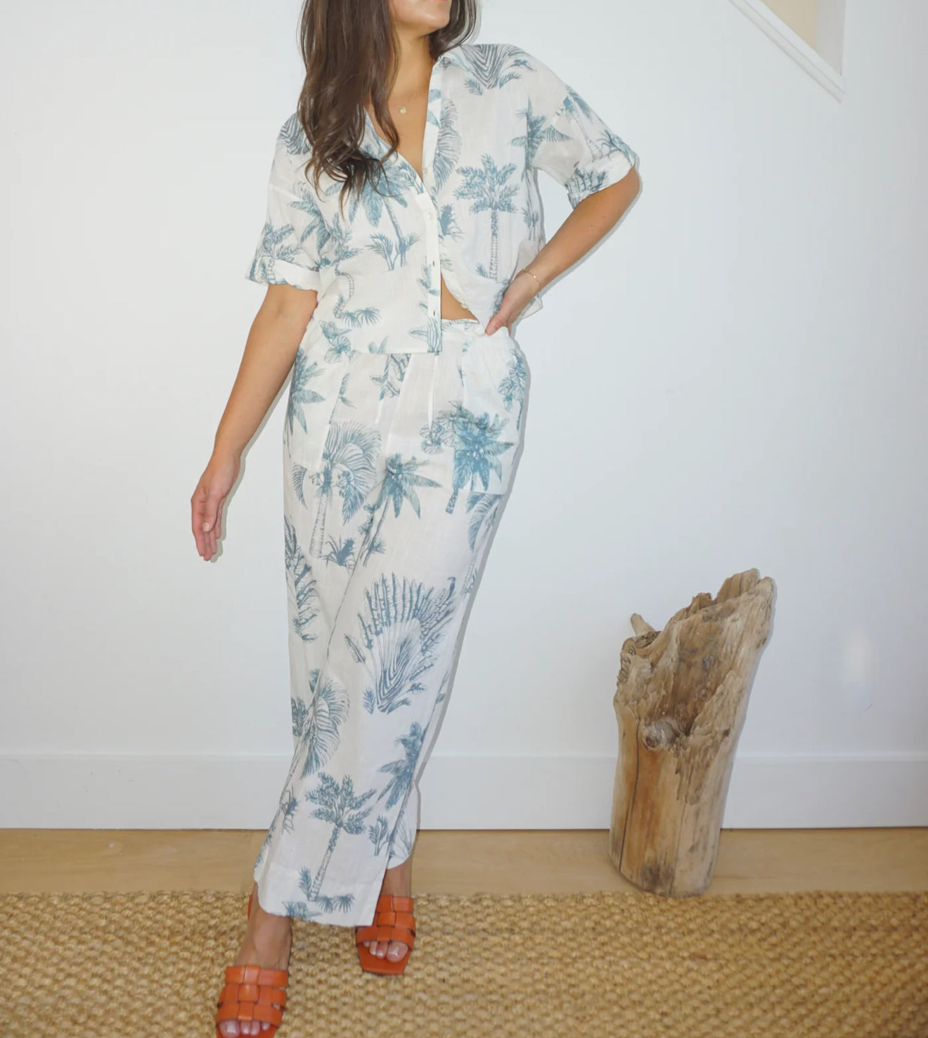 NIBI MTK Cali Cropped Shirt - Faded Teal Palms