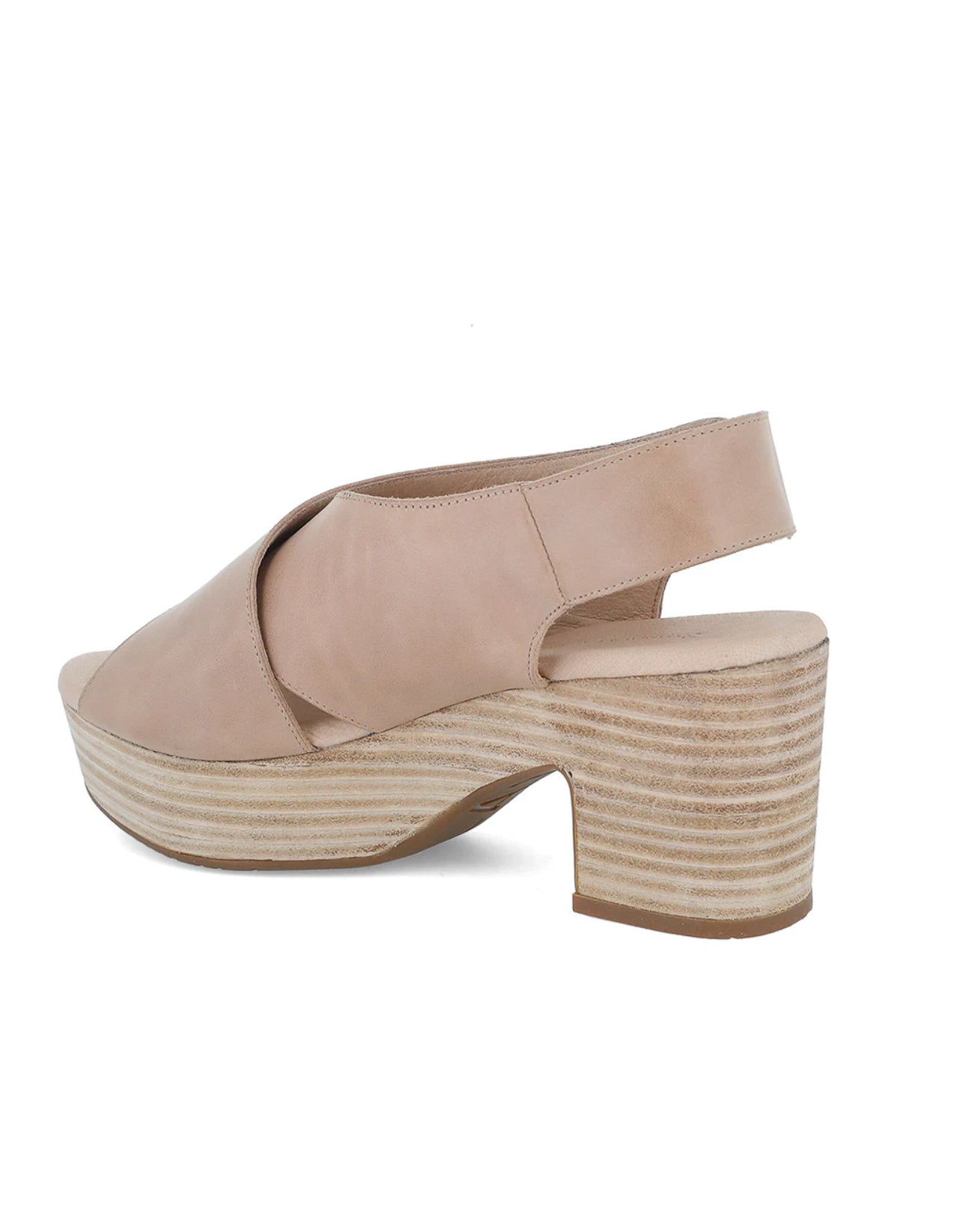 Chocolat Blu Glendora Criss Cross Platform Sandal - Nude