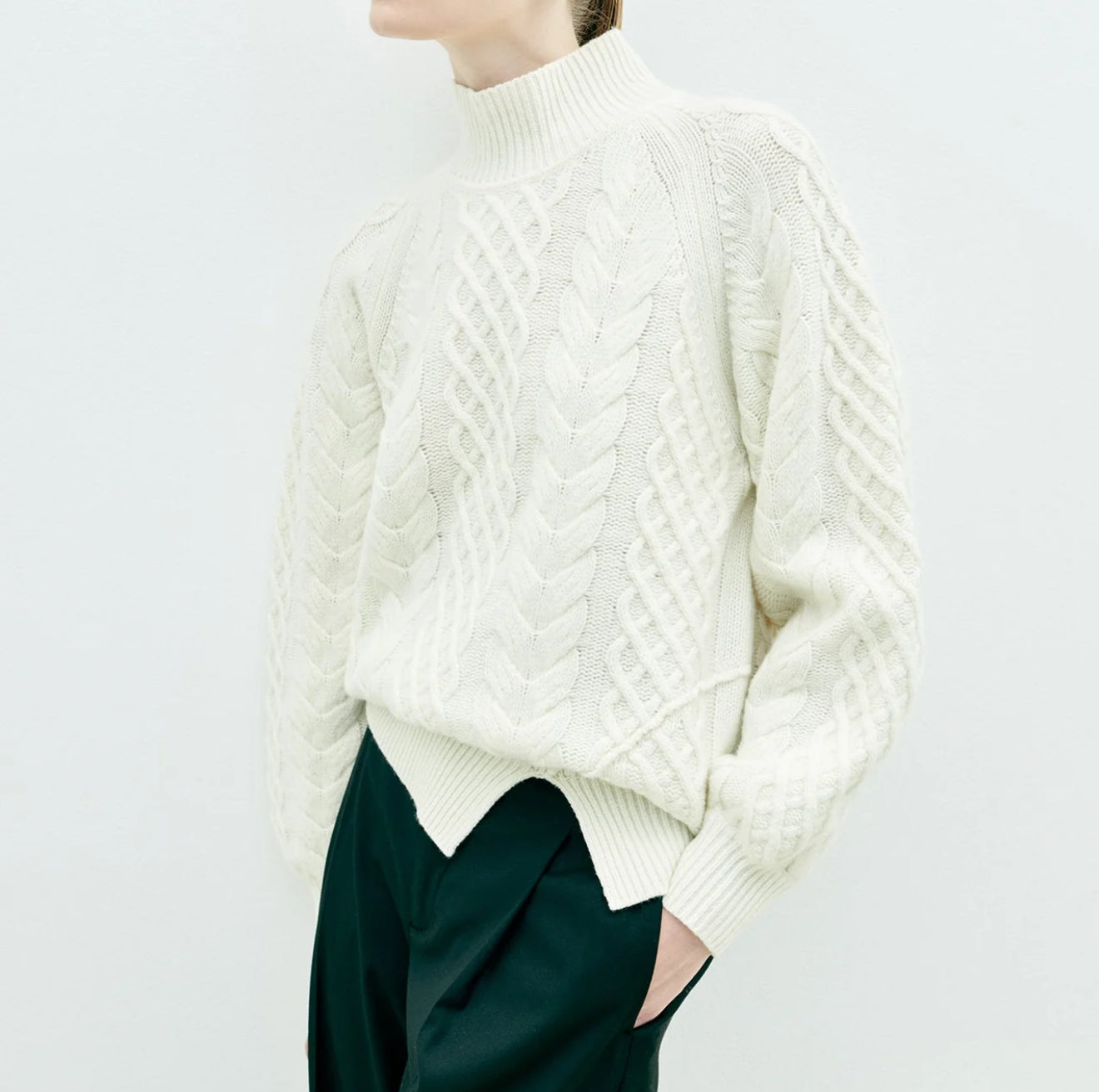 THE GARMENT Como Sweater - Cream