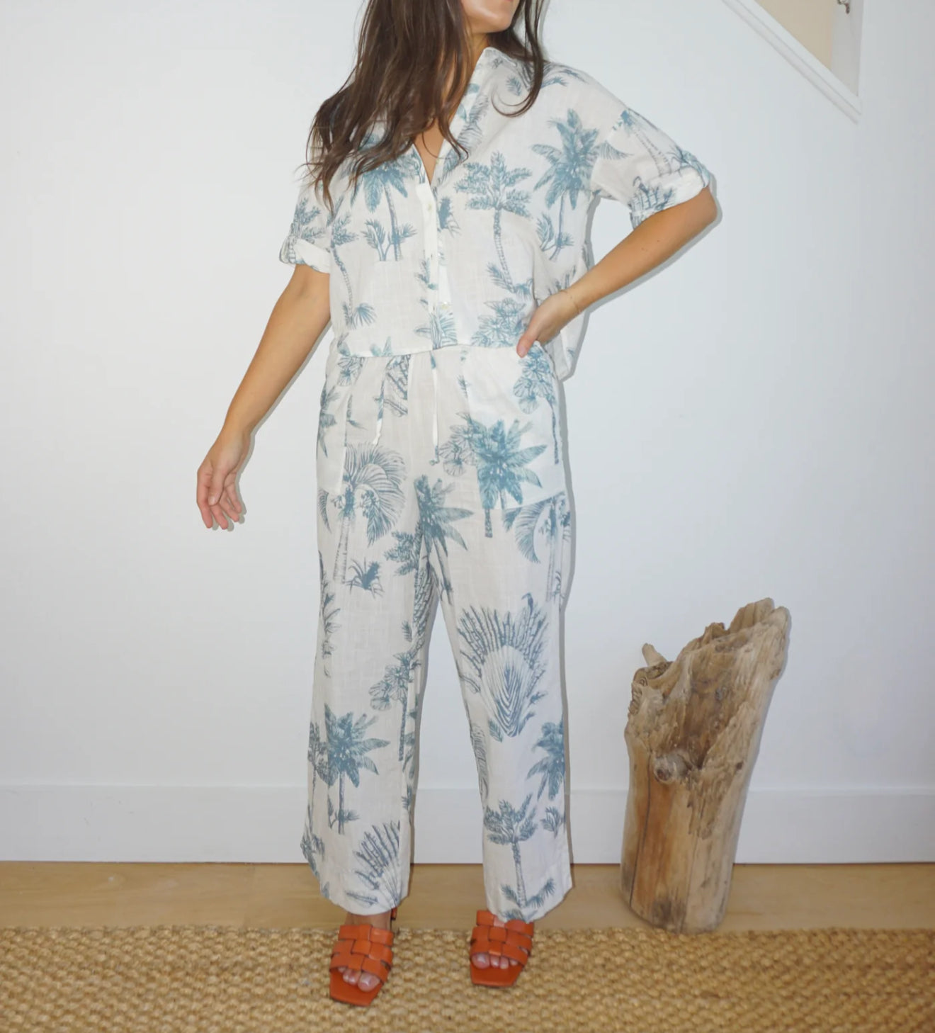 NIBI MTK Cali Cropped Shirt - Faded Teal Palms