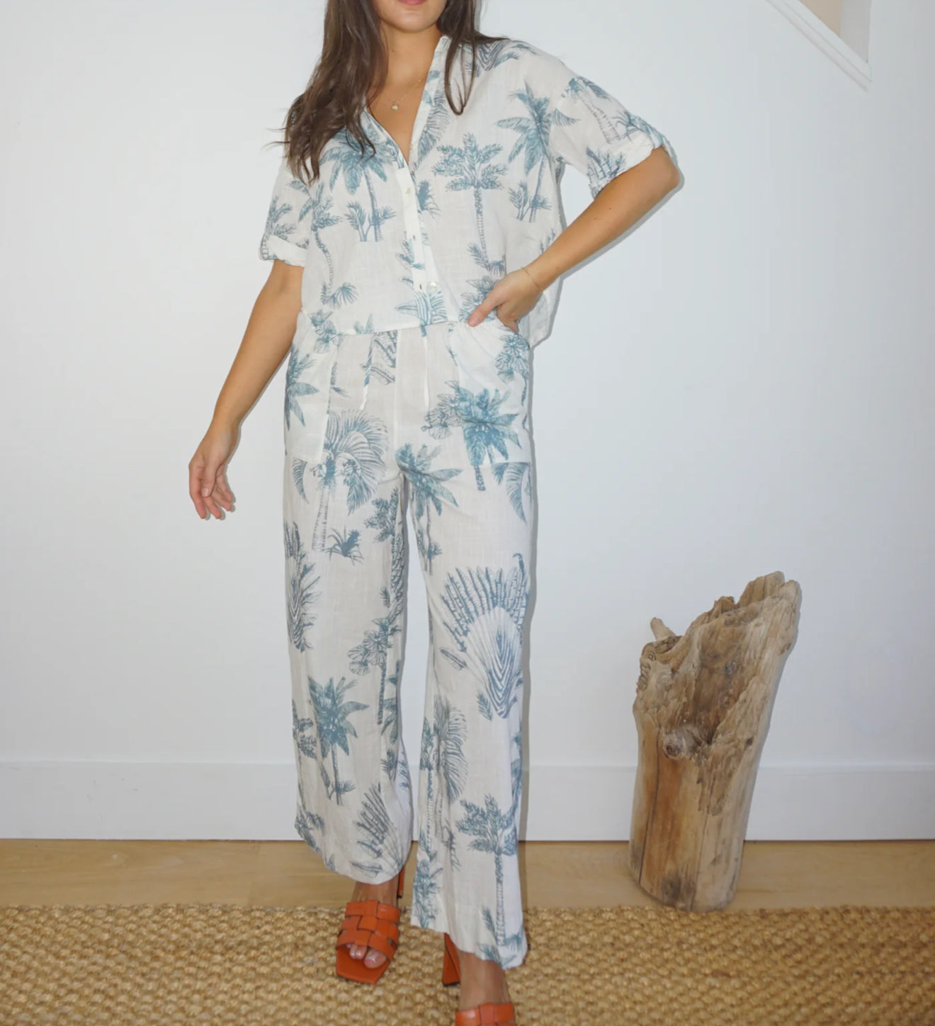 NIBI MTK Cali Cropped Shirt - Faded Teal Palms