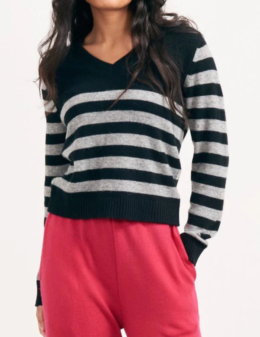 Jumper1234 Invert Stripe Vee - Black/Grey