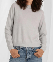 Minnie Rose Cashmere Long Sleeve Shrunken Crewneck Sweater - Light Heather Grey