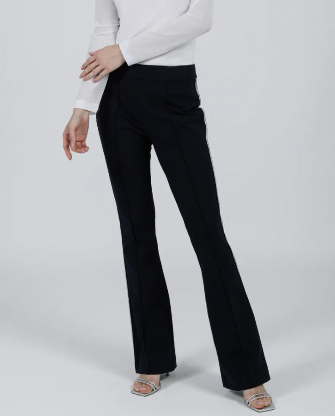 Hilton Hollis Miracle Stretch Pant With Stripe - Midnight/Silver
