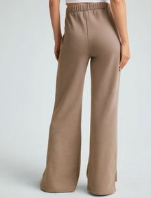 Beyond Yoga Open Ended Mid Rise Pant - Desert Sand