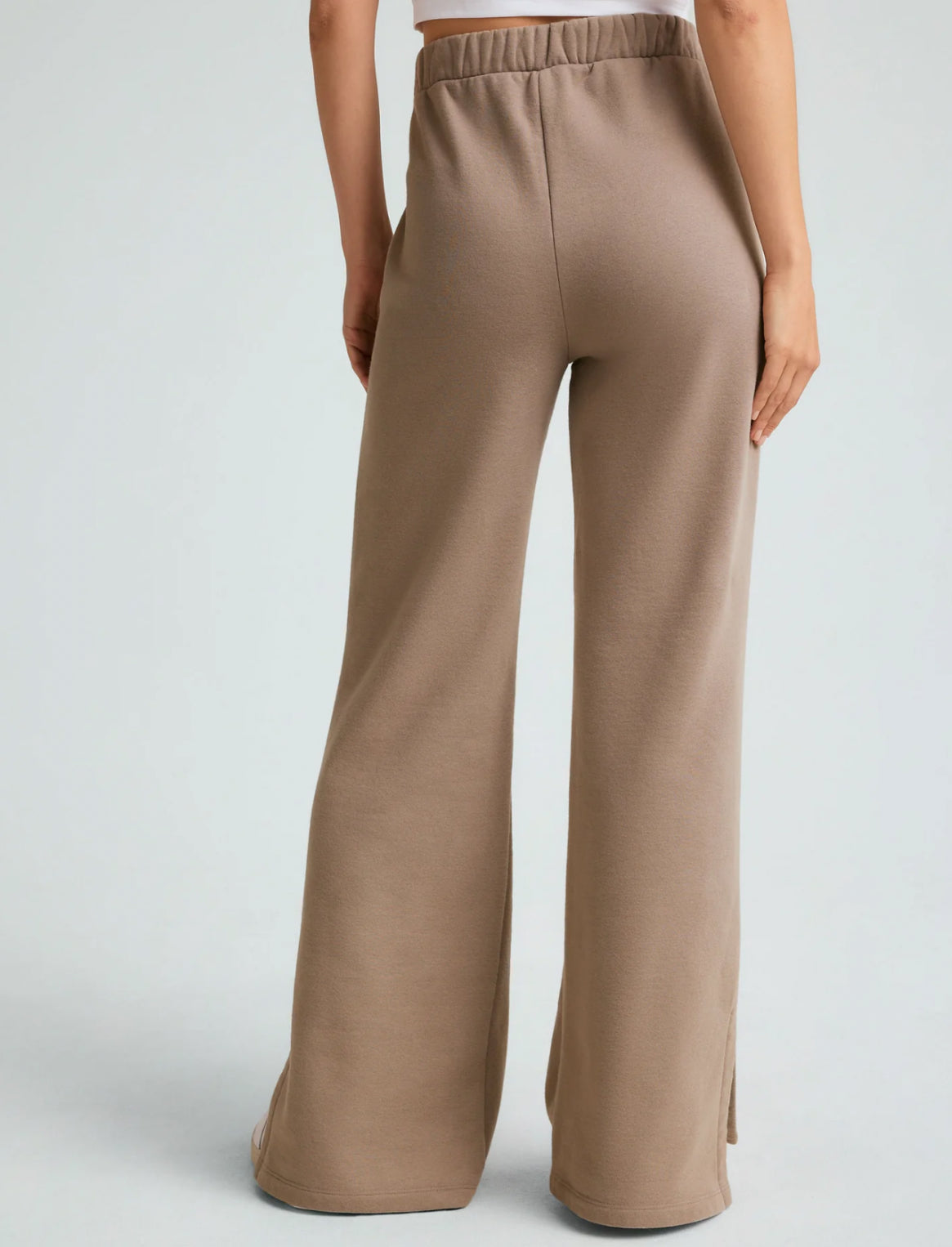 Beyond Yoga Open Ended Mid Rise Pant - Desert Sand