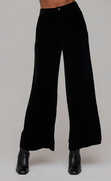 Bella Dahl Velvet Wide Leg Trouser - Black