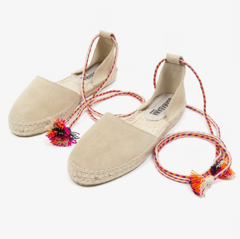 Guanabana Valencian Flat With Pompom - Beige