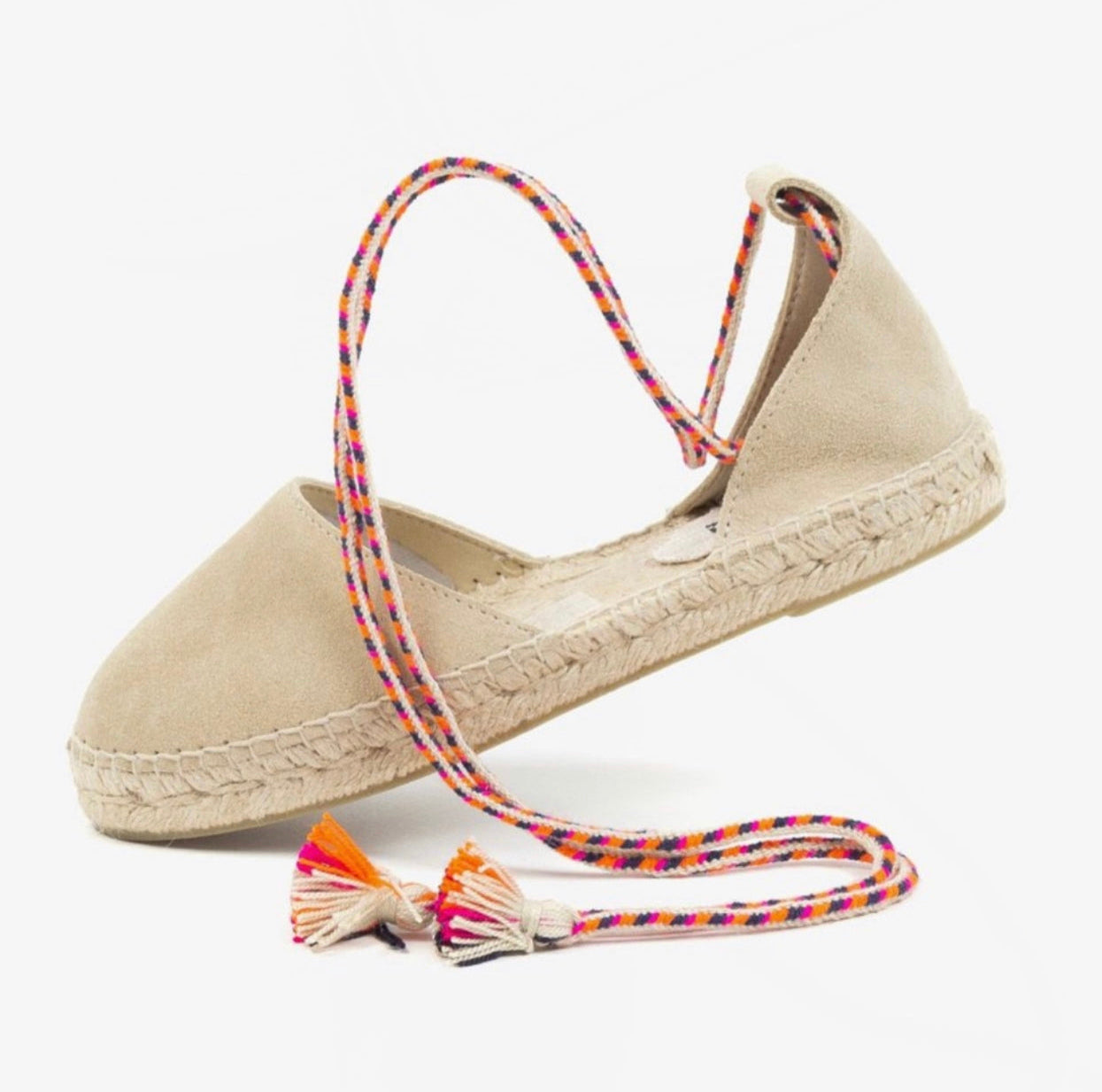 Guanabana Valencian Flat With Pompom - Beige